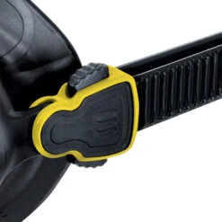 Masque WOLF OMER 15 Masque WOLF OMER -Mares Boutique wolf noir jaune detail